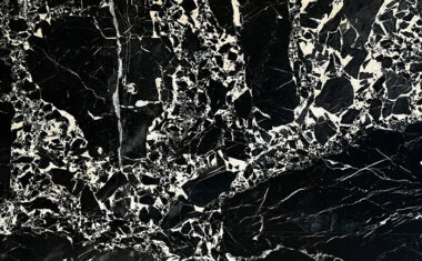 Nero Antique